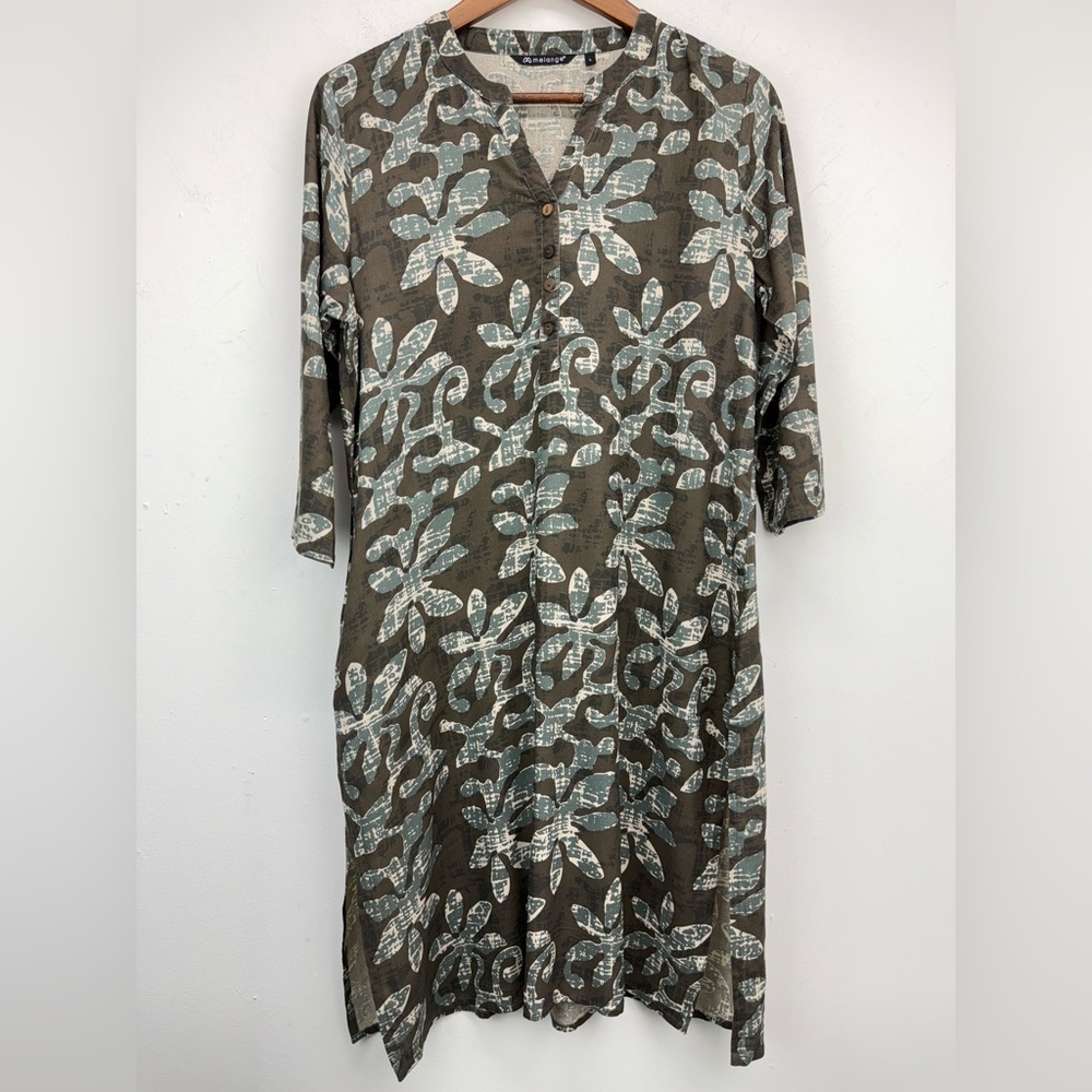 Melange size Large Women’s Green Batik Print 3/4 Sleeve Straight Kurta Tunic